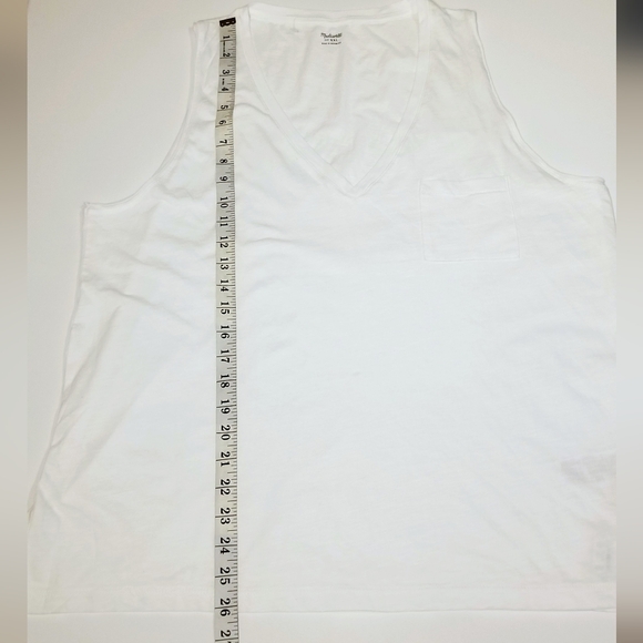 MADEWELL Whisper Cotton V-Neck Pocket Tank - Picture 5 of 8